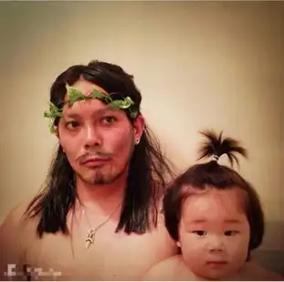 日本逗比爸爸与女儿泡澡照走红蠢萌犯二又有爱
