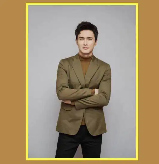 高伟光自信心爆表,浑身显黑色搭配,也能穿得这么帅气
