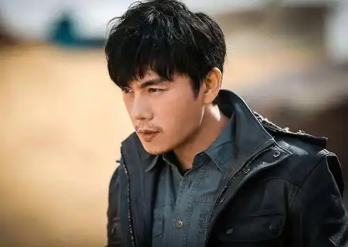 导演找秦昊拍戏4500块钱一集,秦昊一集5000块伊能静片酬秦昊邓超马苏手机网易网
