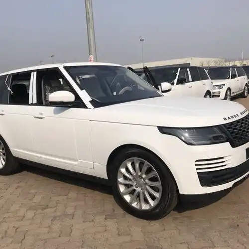 路虎揽胜行政18款3.0汽油hse都市精英尽显suv霸气
