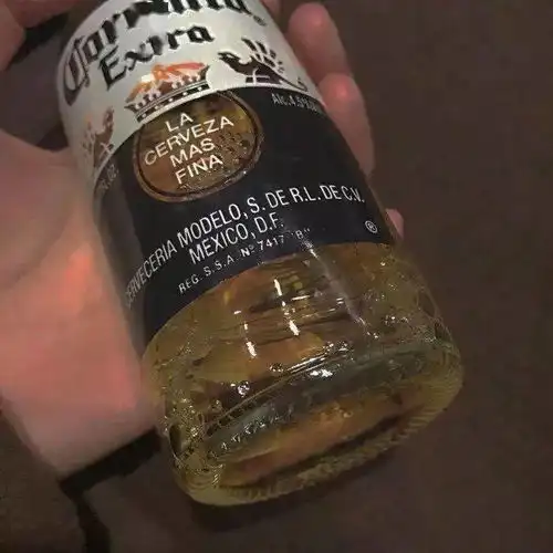 背景图每一段伟大的姐妹情谊的开端我第一次见到你的时候觉得你很讨厌梁静茹
