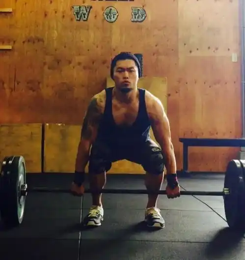 久未露面的李玖哲,健身7年减掉50斤,闭关后形象脱胎换骨
