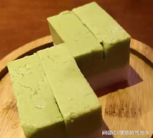 我32岁三婚,没生过孩子,彩礼要10万不应该吗,男人松成气球了
