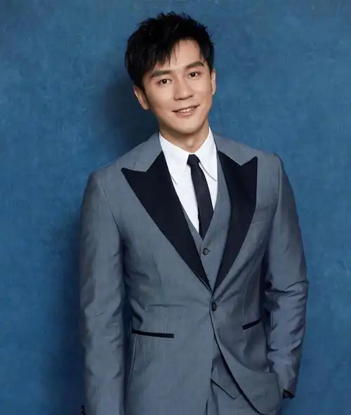 亿万身家李晨6任女友各个美若天仙,坐拥北京9亿四合院
