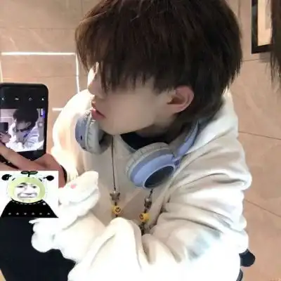 ins超酷唯美文艺范真人男生头像
