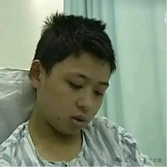 18岁男孩因尿毒症急需换肾,亲妈配型成功,但反应前后判若两人换给他,我就死定了肾源刘爸爸网易订阅
