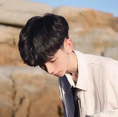 小奶狗专属男生头像男生最可爱小奶狗头像小奶狗头像男生真人超帅小奶狗呆萌男生头像男生头像可爱超奶
