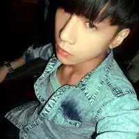 少女啊为何你萦绕在我心头

