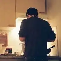 能给个qq头像吗我是男生,最好只是个背影或轮廓,谢谢