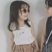 情侣头像一左一右小孩小孩子情侣头像一左一右很可爱