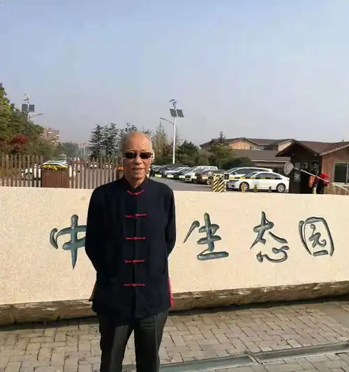 著名画家张洪济作品展
