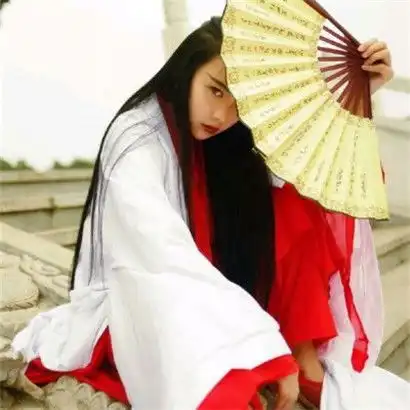 古风微信头像女生真人,唯美气质现代女人的美丽
