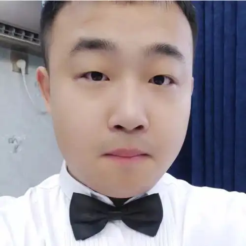 25岁普通男人生活照多张