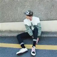 高冷头像男生背影微信头像图片大全
