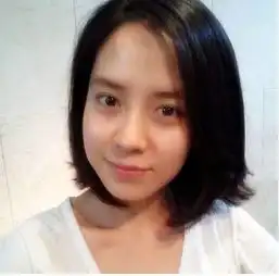 这些默默变美的明星,听说她们都偷偷把粉底换成这一瓶
