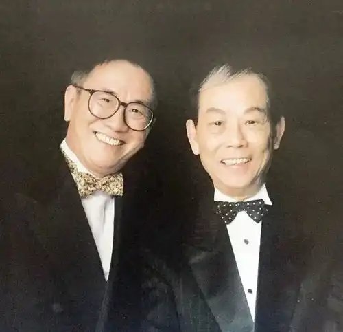 顾嘉辉香港乐坛背后的男人,谱写了七八十年代无数的经典歌曲
