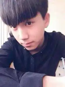 有木有很普通男生的照片
