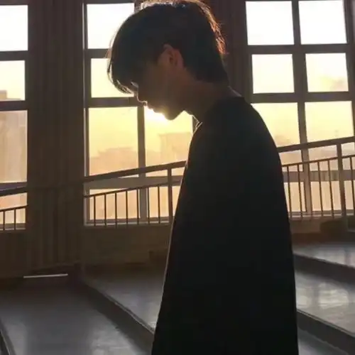 精选saryy小众男头
